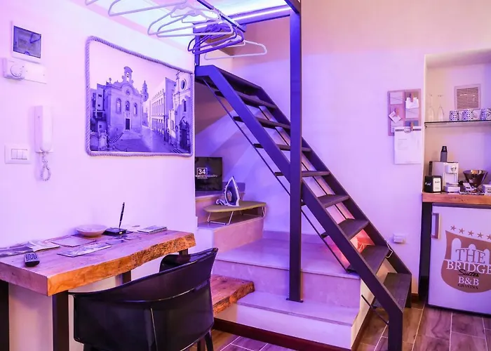 The Bridge Couette-café Gravina in Puglia